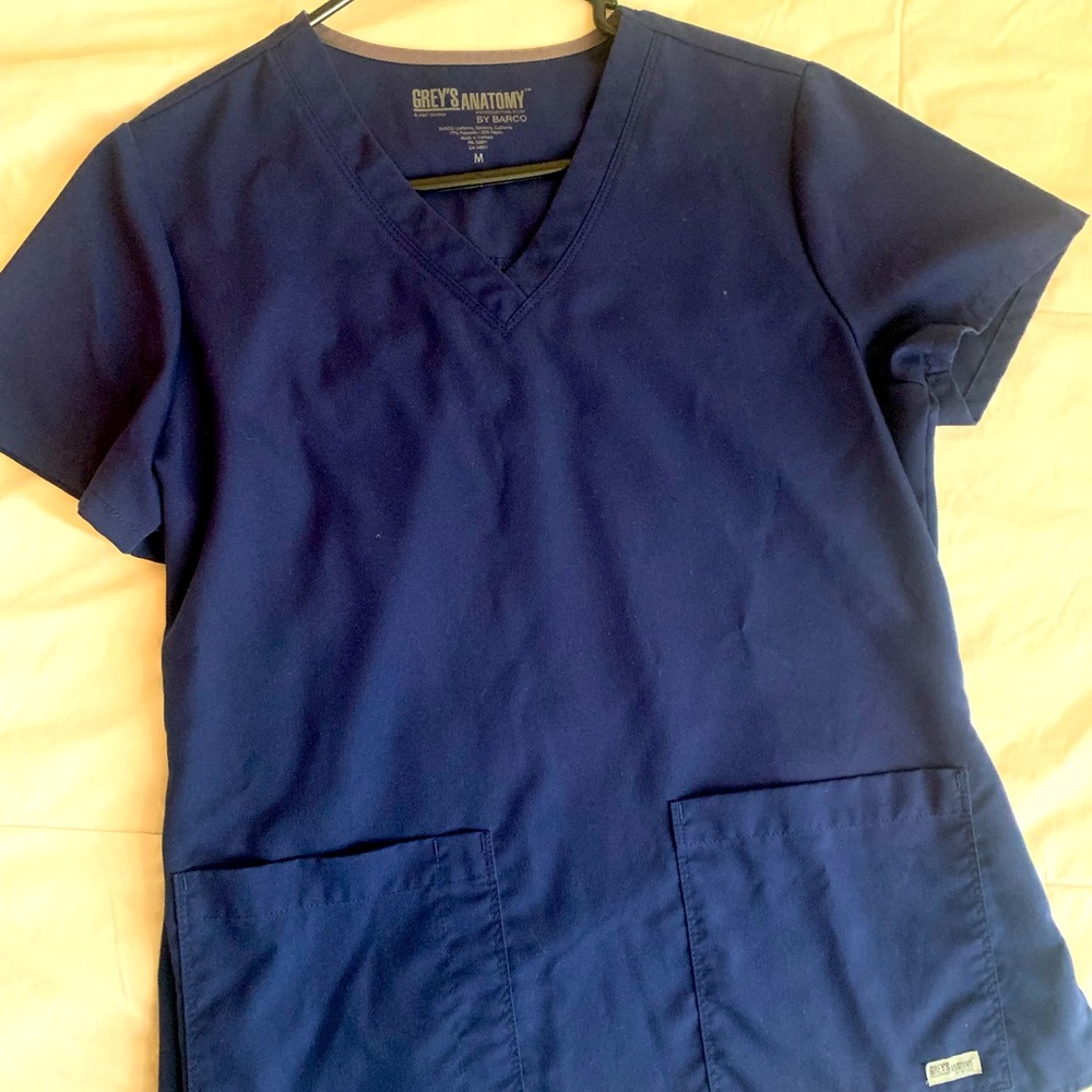 Greys Anatomy navy scrub set size Medium